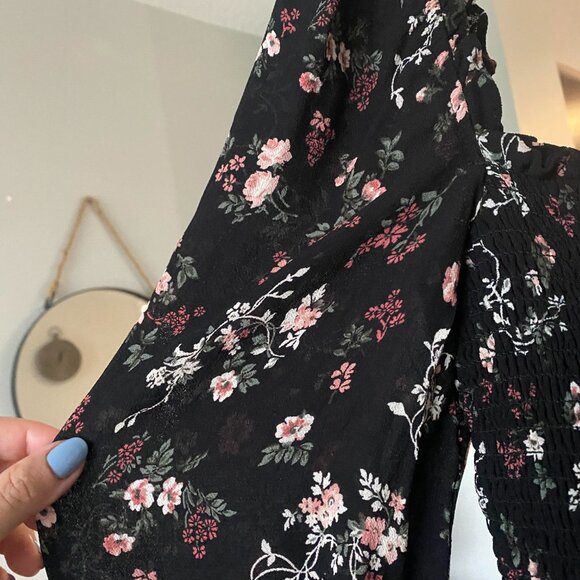 REFORMATION Pinto Smocked Floral Print Top Black Freesia Size M - Picture 9 of 9